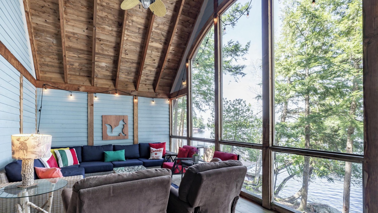 Photo of Bedroom in Muskoka Lakes