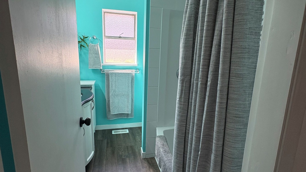 Photo of Bathroom in Sunset