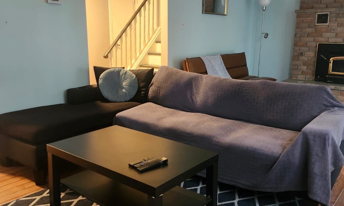 Photo of Livingroom in Belleville