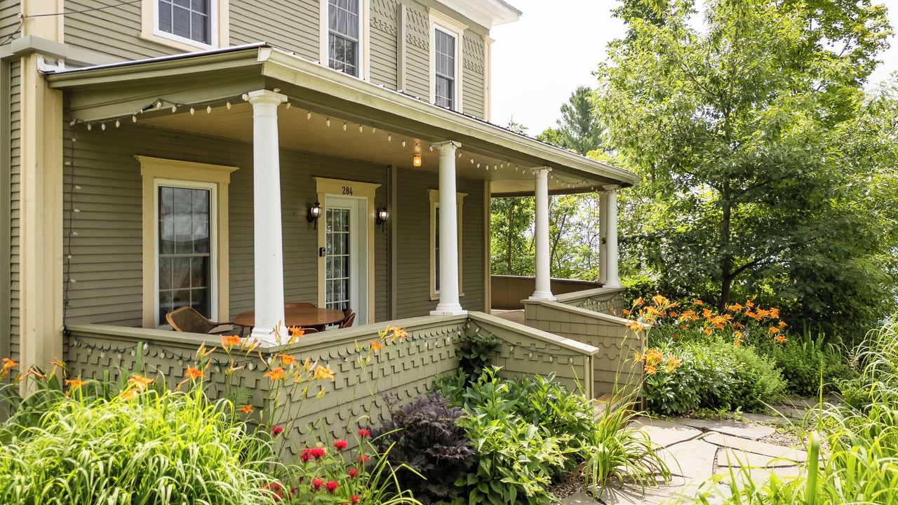 Photo of Outdoor in Mansonville