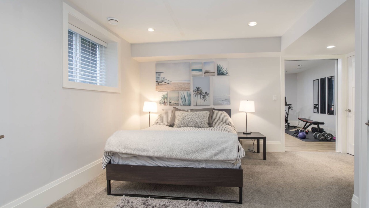 Photo of Bedroom in Central Lonsdale