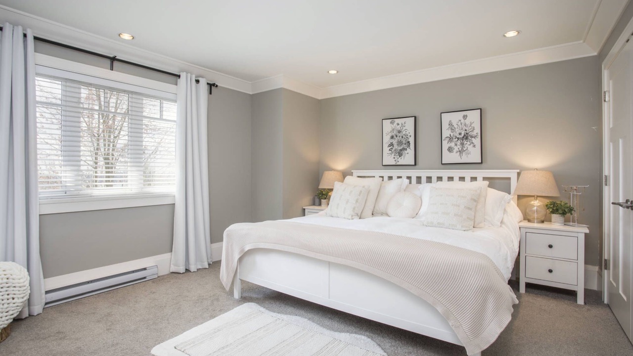 Photo of Bedroom in Central Lonsdale