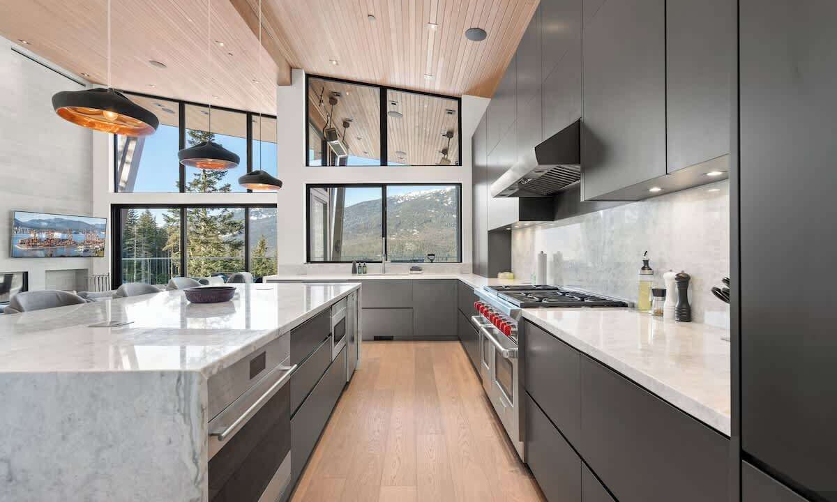 Photo of Kitchen in Whistler Creekside