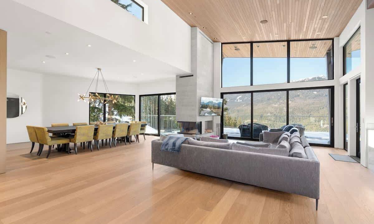 Photo of Livingroom in Whistler Creekside