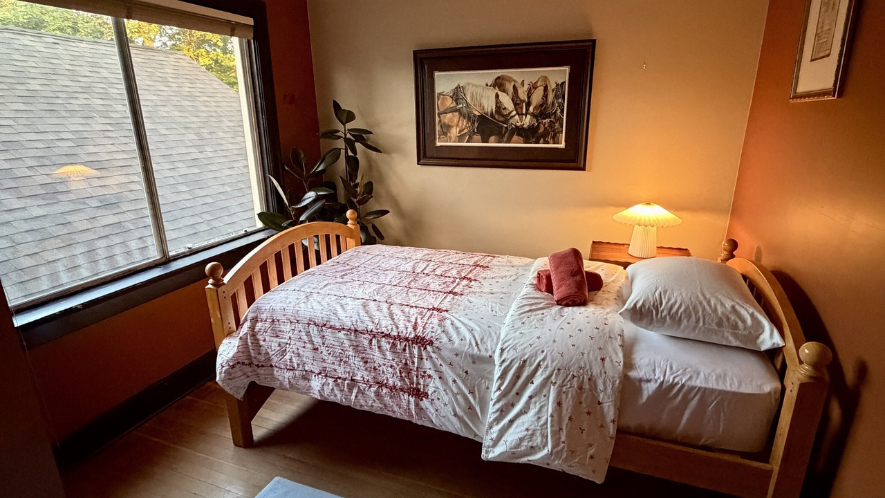 Photo of Bedroom in Riley Park-Little Mountain