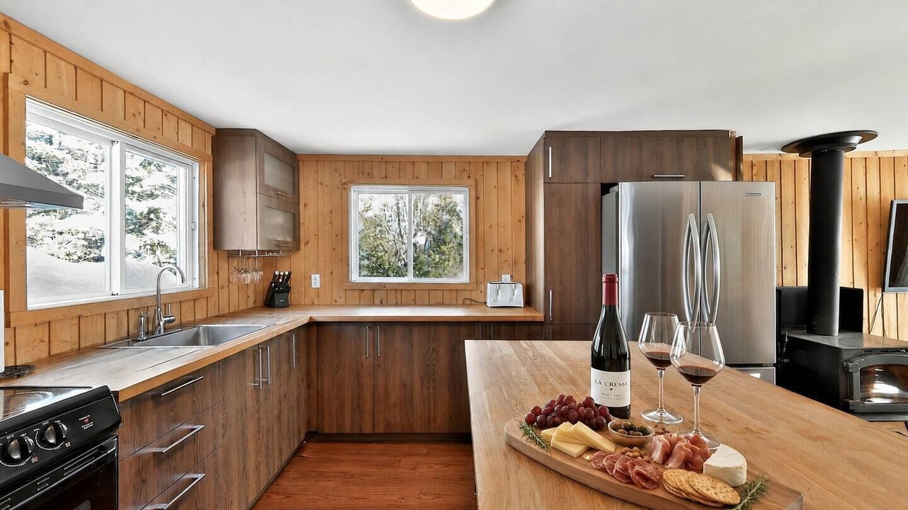 Photo of Kitchen in St-Adolphe-d'Howard