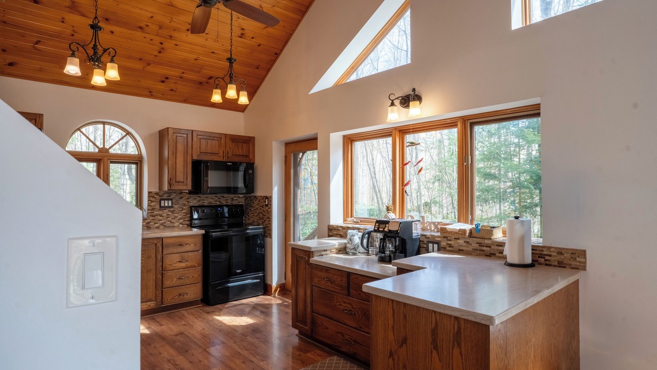 Photo of Kitchen in Georgian Bluffs