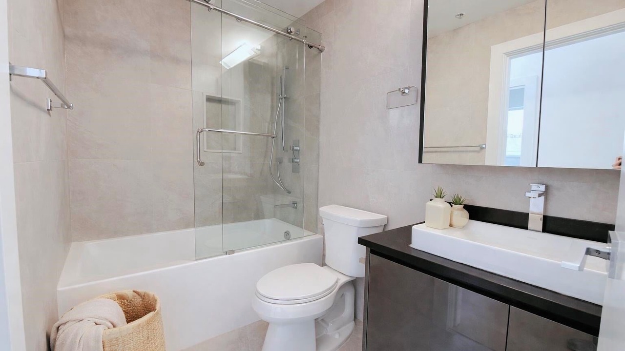 Photo of Bathroom in Davie Village