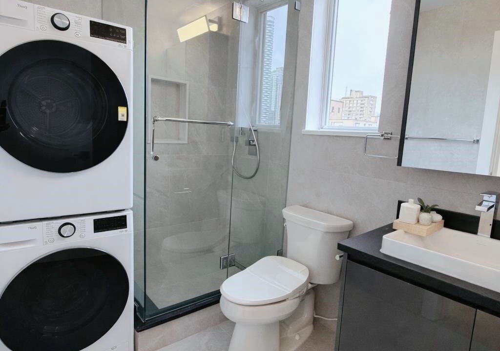 Photo of Bathroom in Davie Village