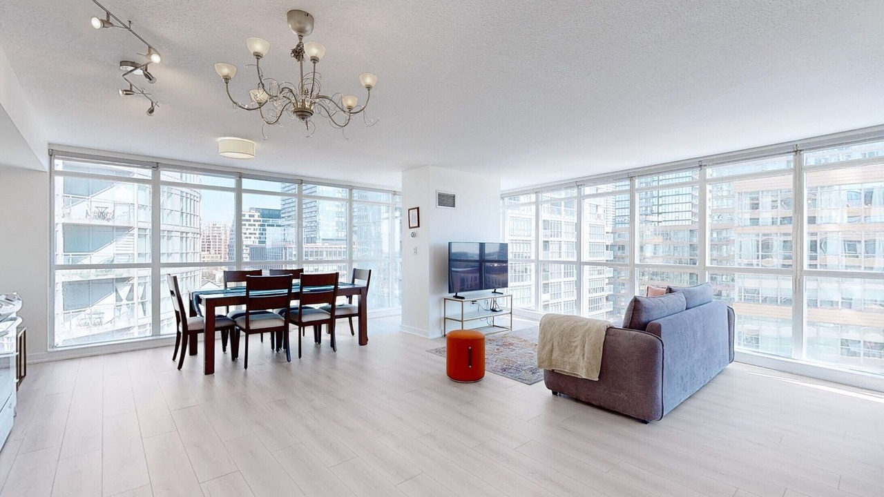 Photo of Livingroom in Wellington Place