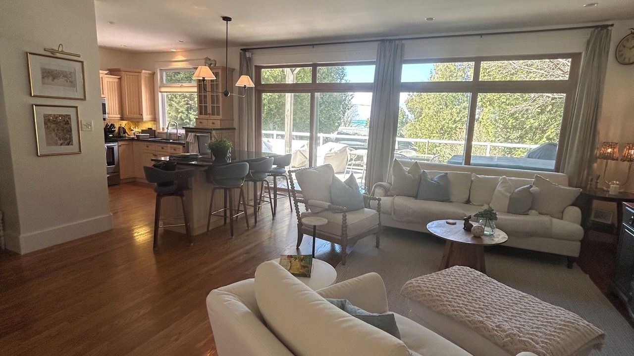 Photo of Livingroom in Inverhuron