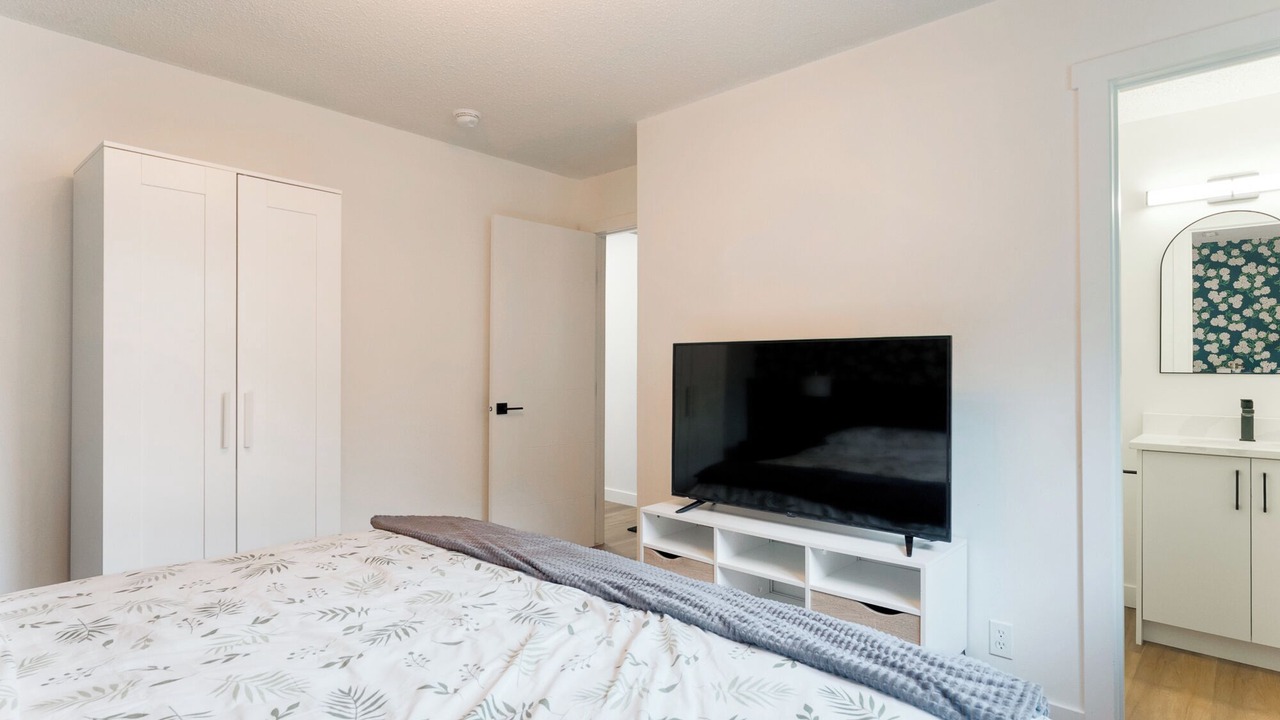 Photo of Bedroom in Crescent Heights