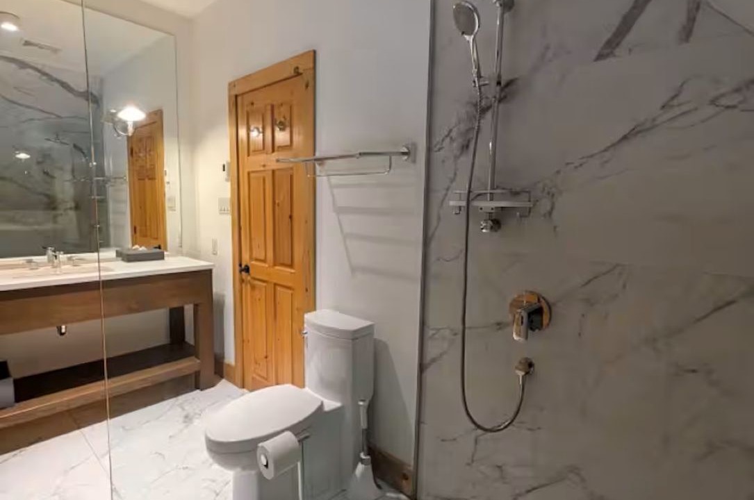 Photo of Bathroom in Lac Superieur Village