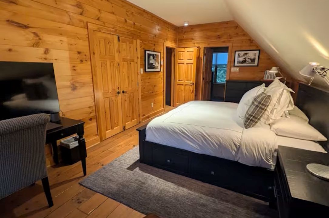 Photo of Bedroom in Lac Superieur Village