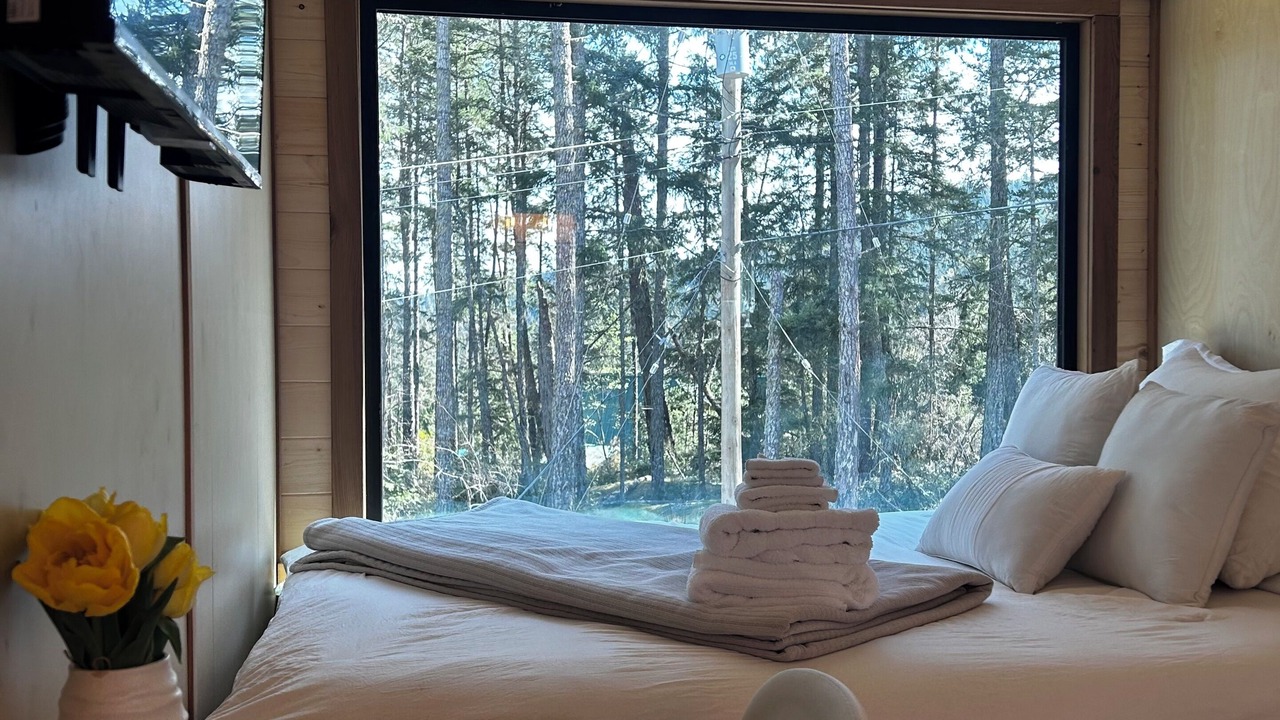 Photo of Bedroom in East Sooke