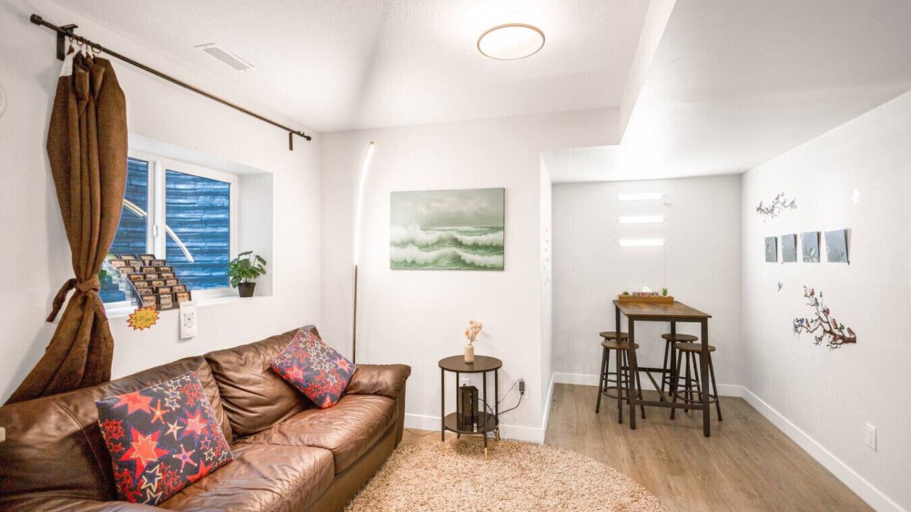Photo of Livingroom in Willoughby