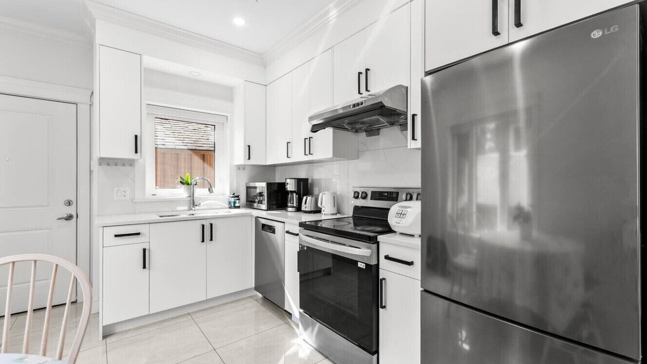 Photo of Kitchen in Renfrew-Collingwood