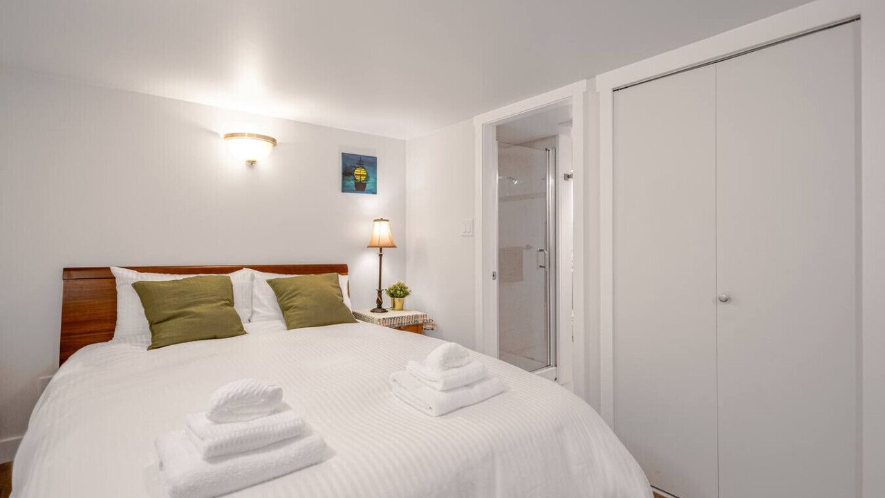Photo of Bedroom in West Point Grey
