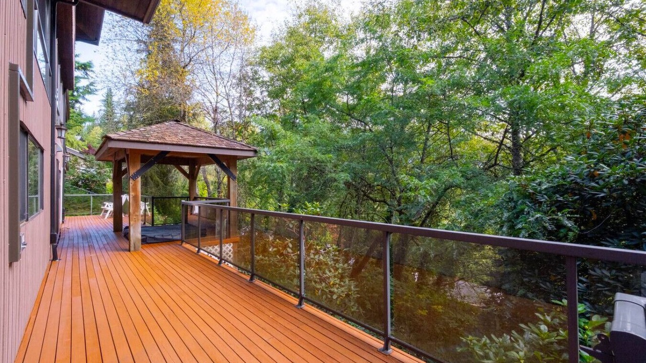 Photo of Outdoor in West Vancouver