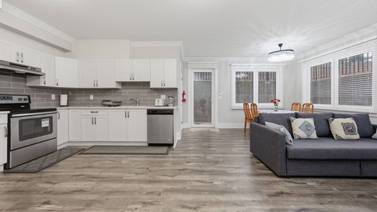 Photo of Livingroom in White Rock