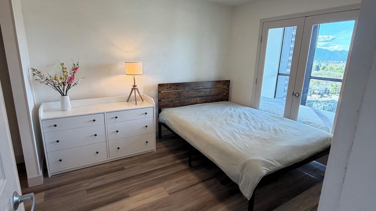 Photo of Bedroom in Renfrew-Collingwood