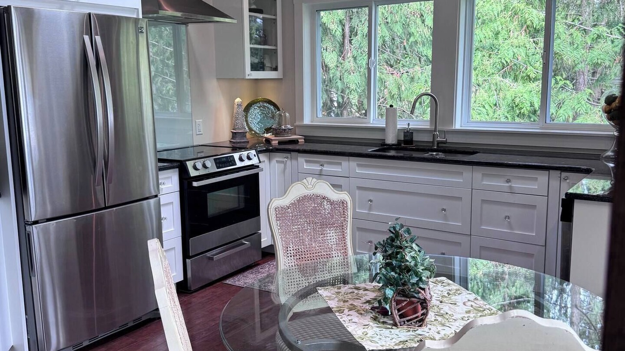 Photo of Kitchen in Anglemont