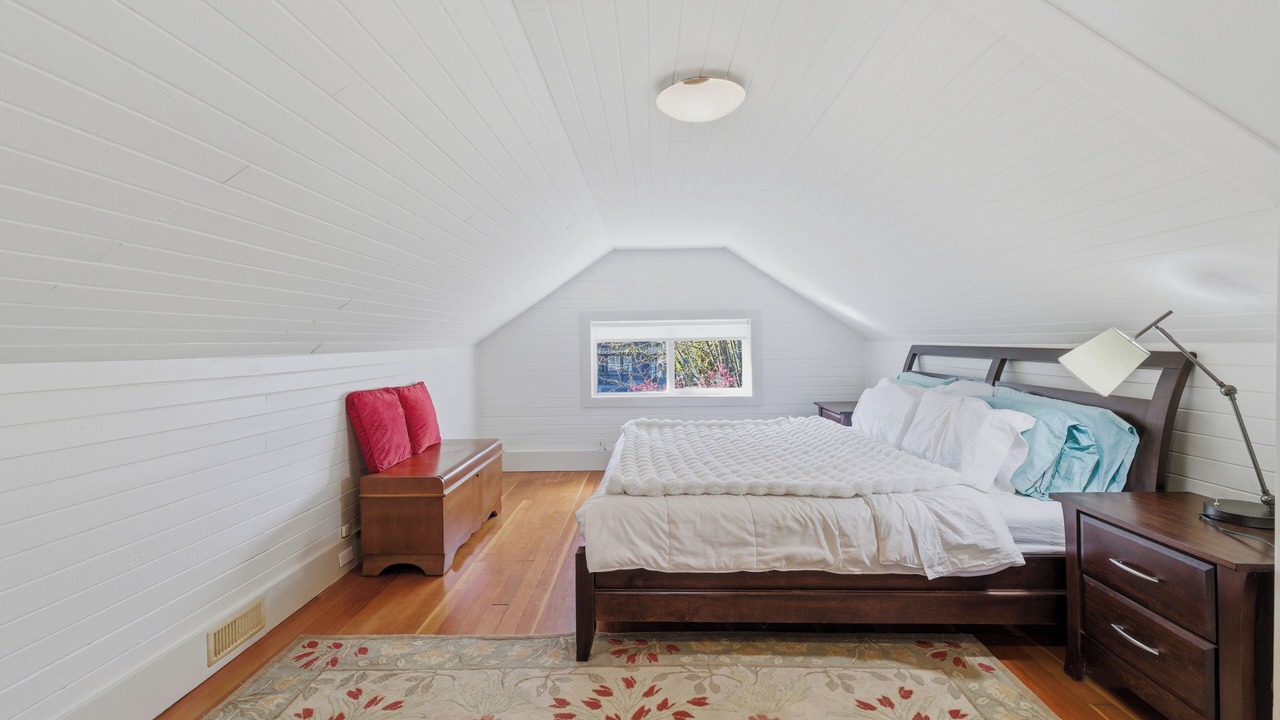 Photo of Bedroom in Grandview-Woodland