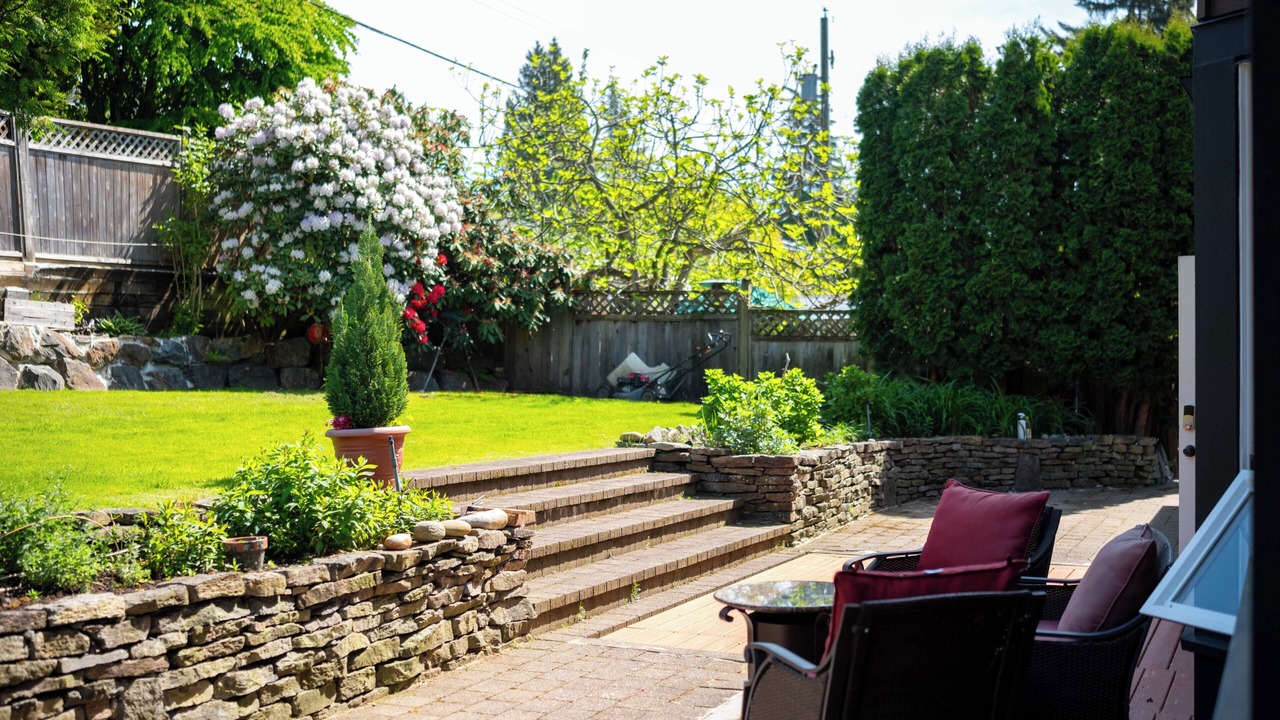 Photo of Patio Balcony in District of North Vancouver