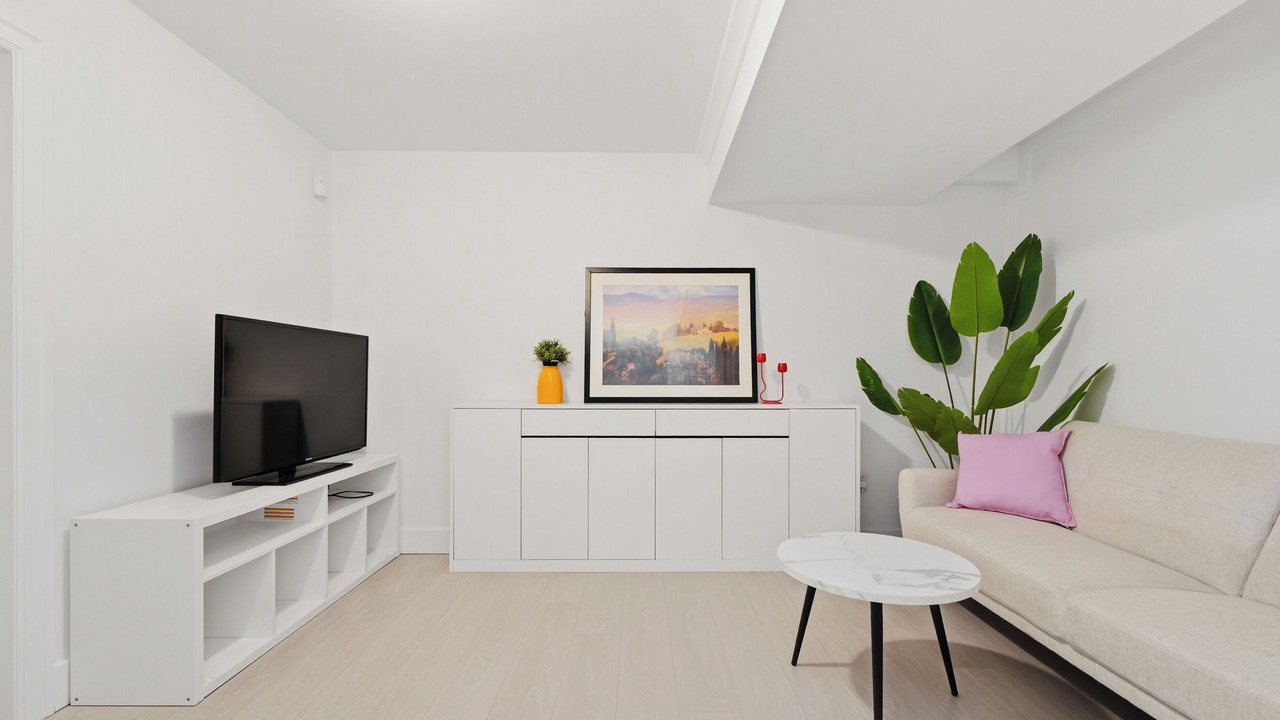 Photo of Livingroom in Kerrisdale