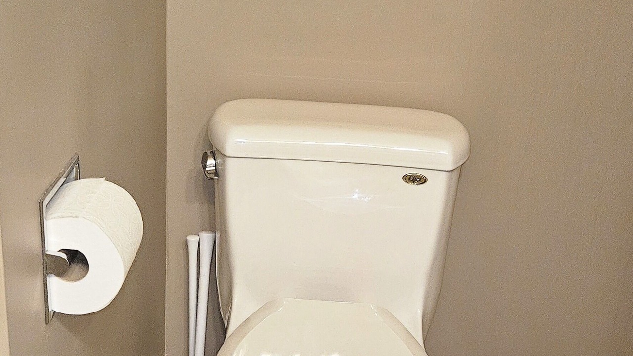 Photo of Bathroom in Saanich East
