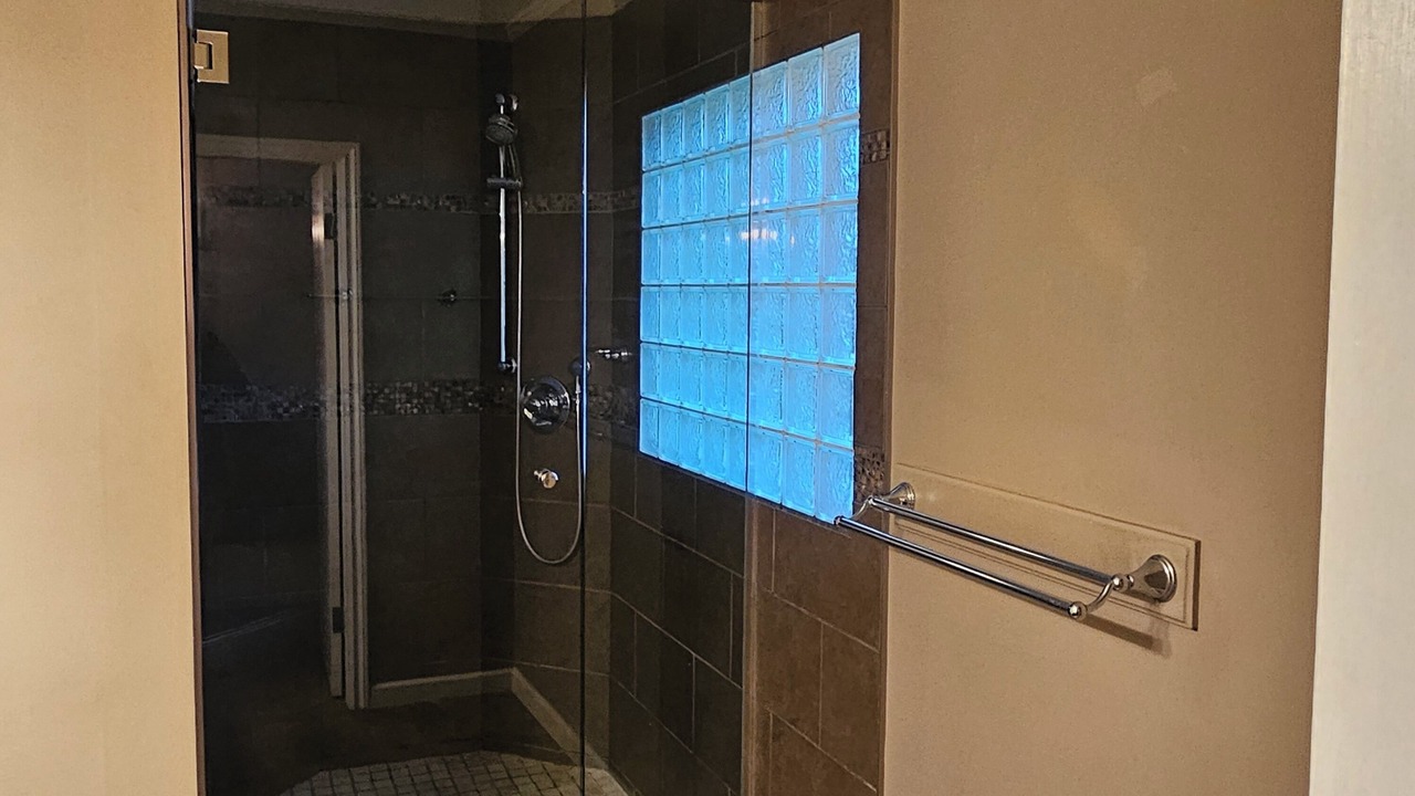 Photo of Bathroom in Saanich East