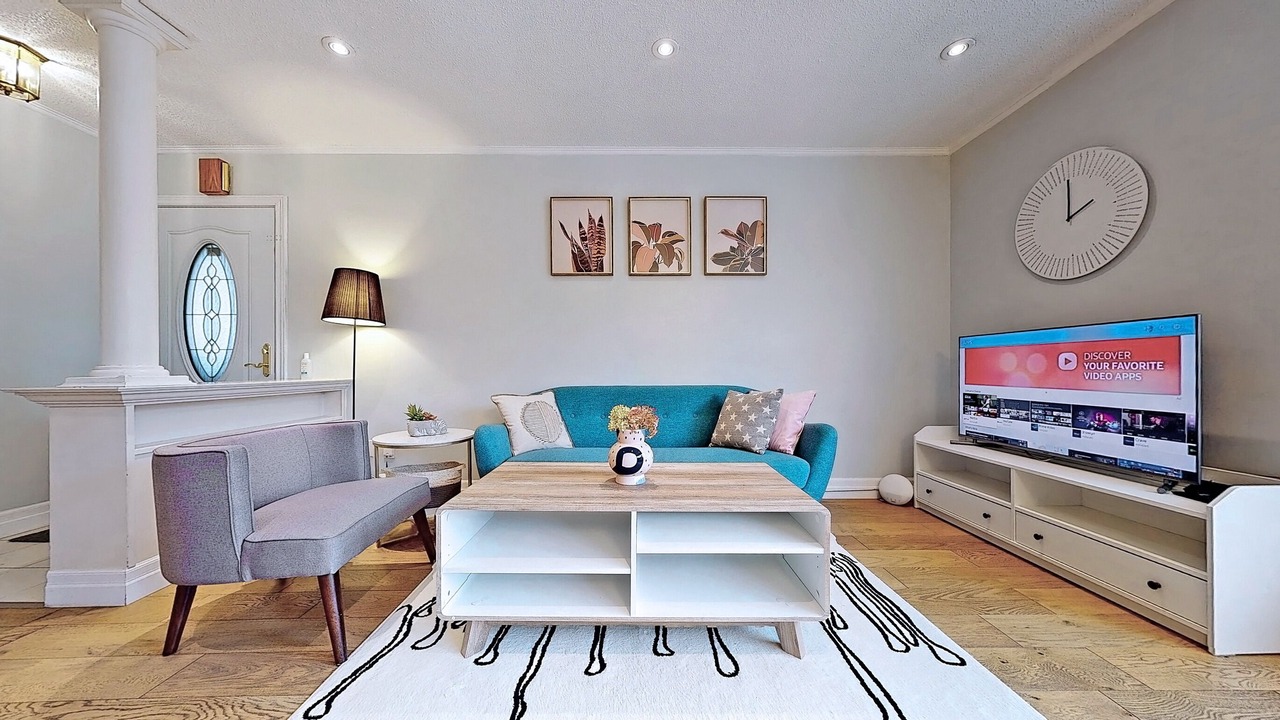 Photo of Livingroom in Dorset Park