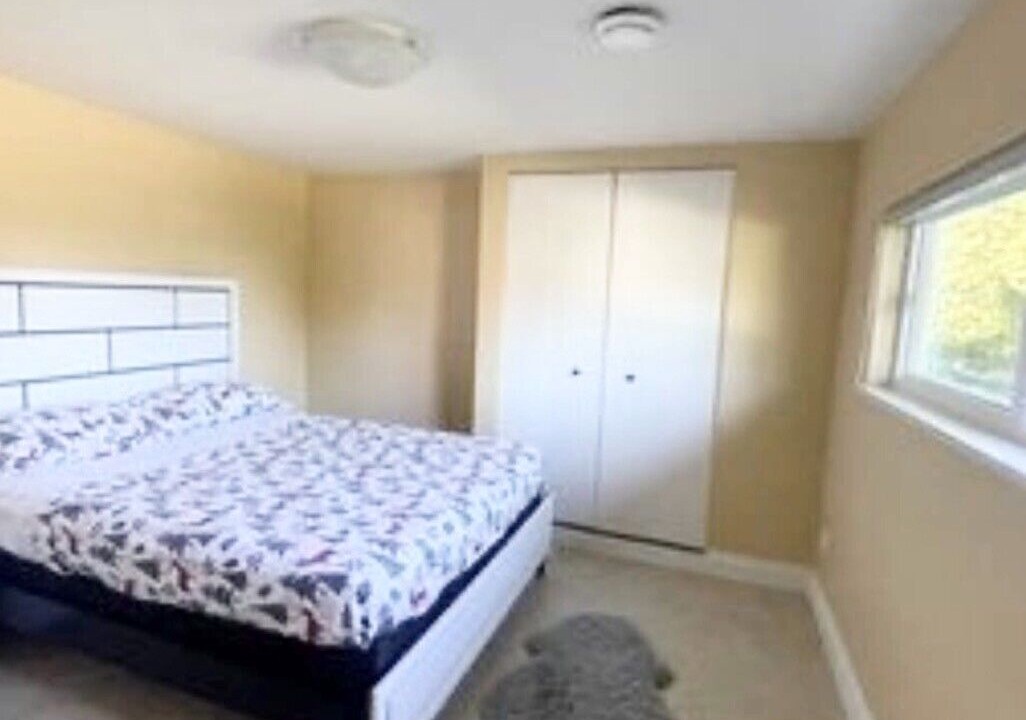 Photo of Bedroom in Cordova Bay