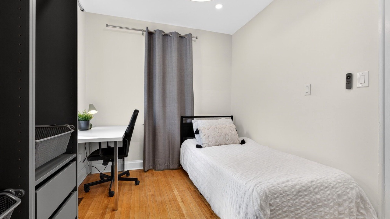Photo of Bedroom in Sunnyside