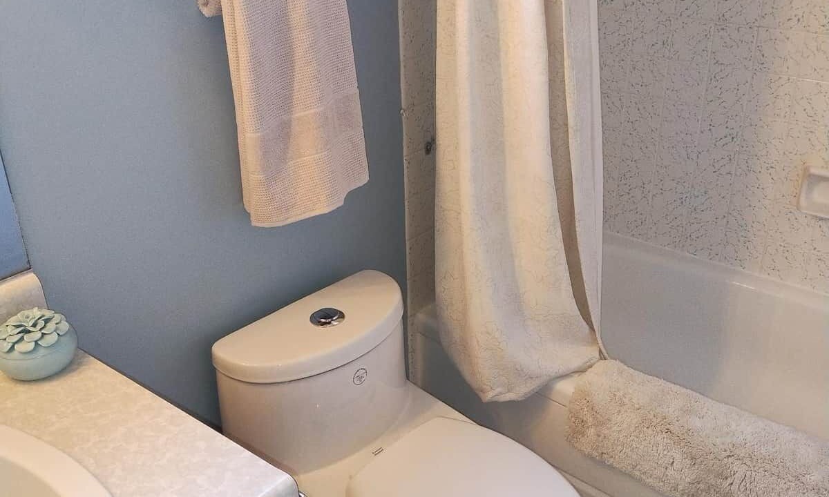 Photo of Bathroom in Georgian Bluffs