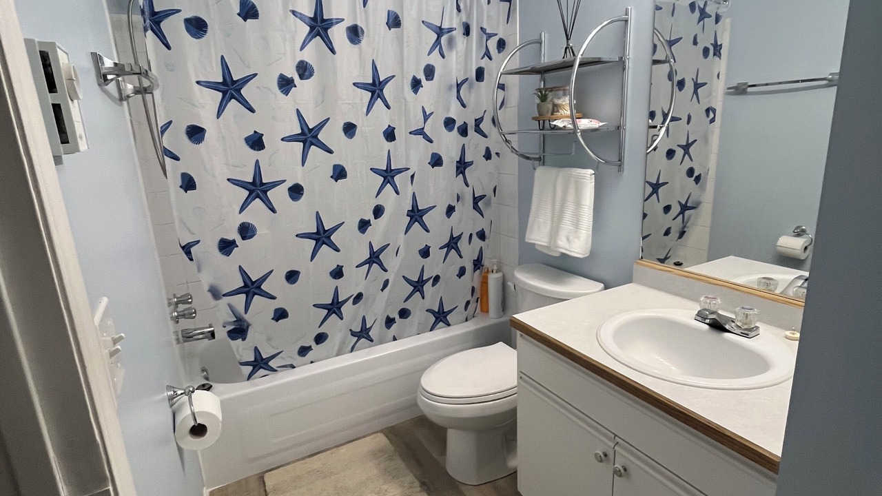Photo of Bathroom in Sicamous