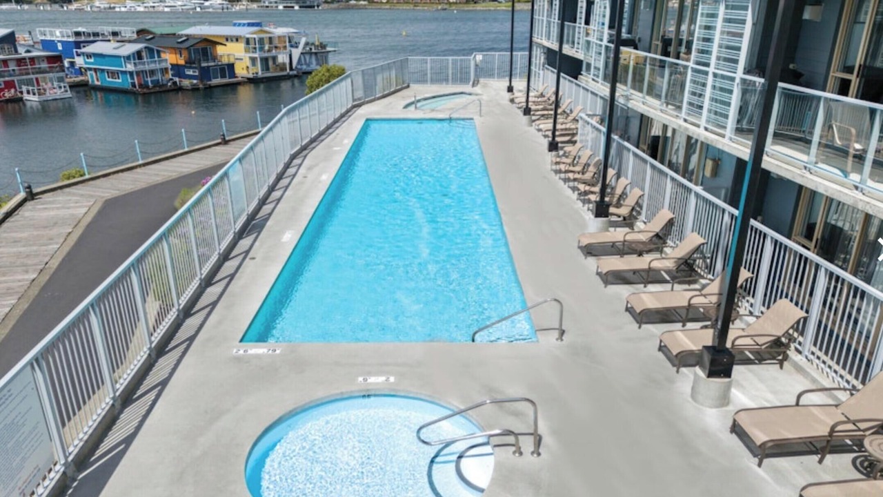 Photo of Outdoor in James Bay