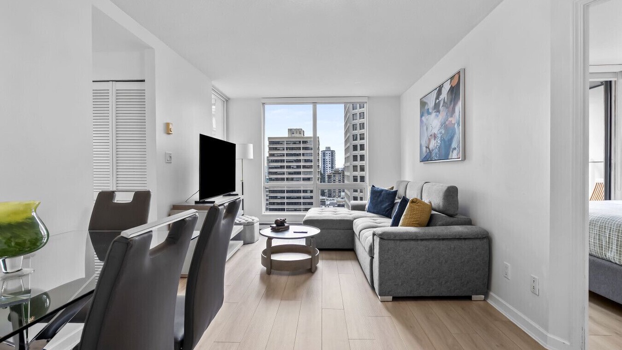Photo of Livingroom in Coal Harbour