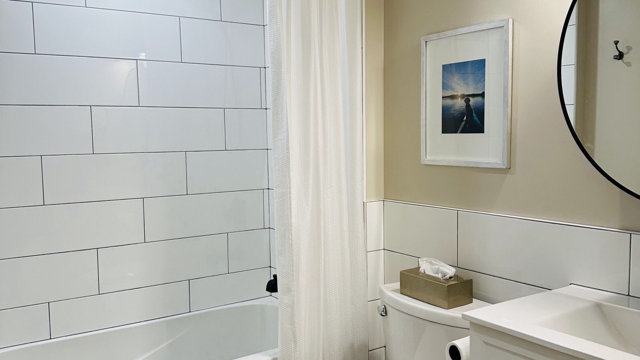 Photo of Bathroom in Renfrew-Collingwood