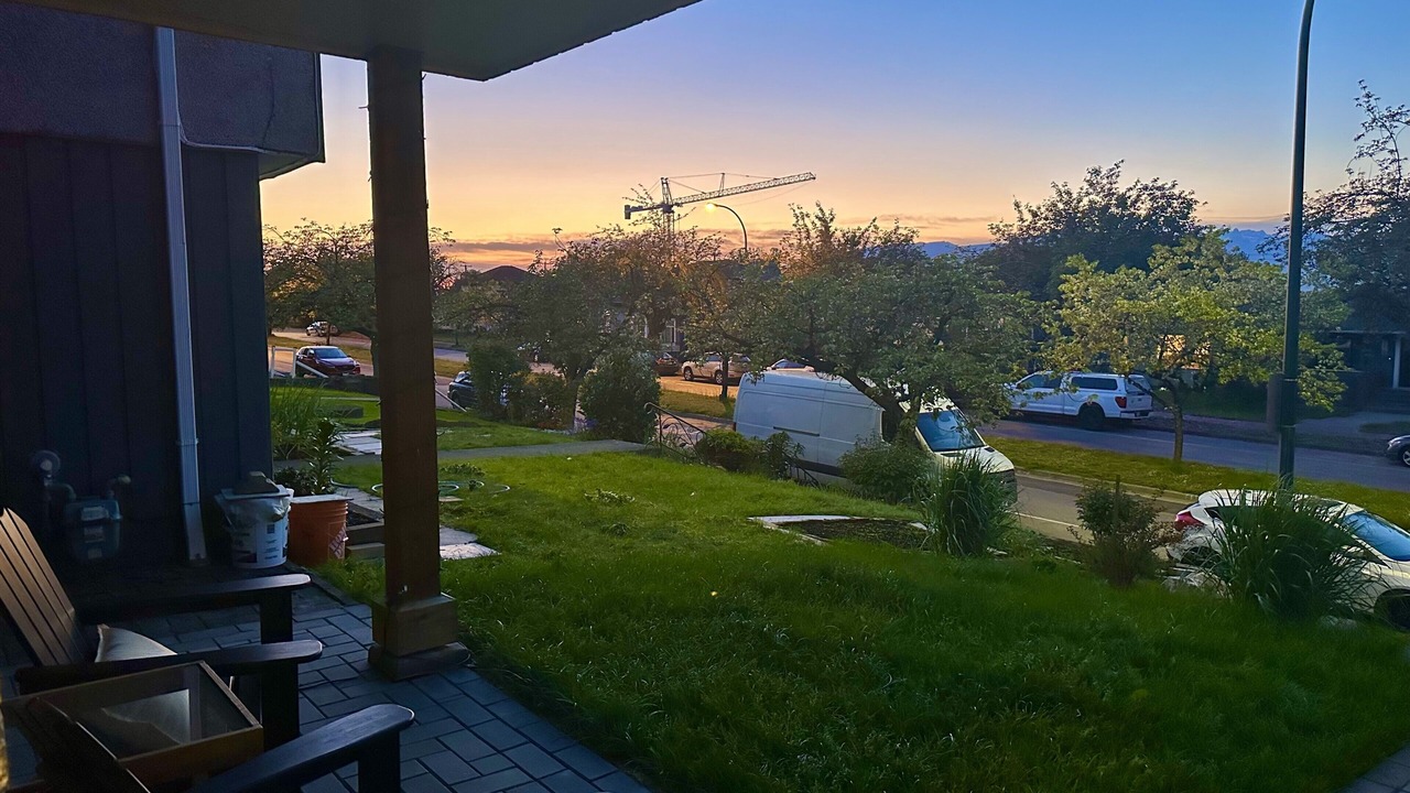 Photo of Patio Balcony in Renfrew-Collingwood