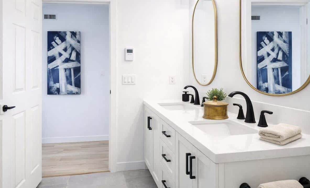 Photo of Bathroom in Halfmoon Bay