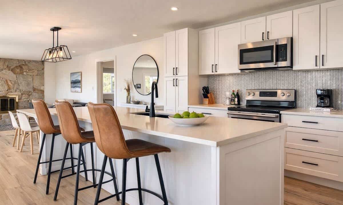 Photo of Kitchen in Halfmoon Bay