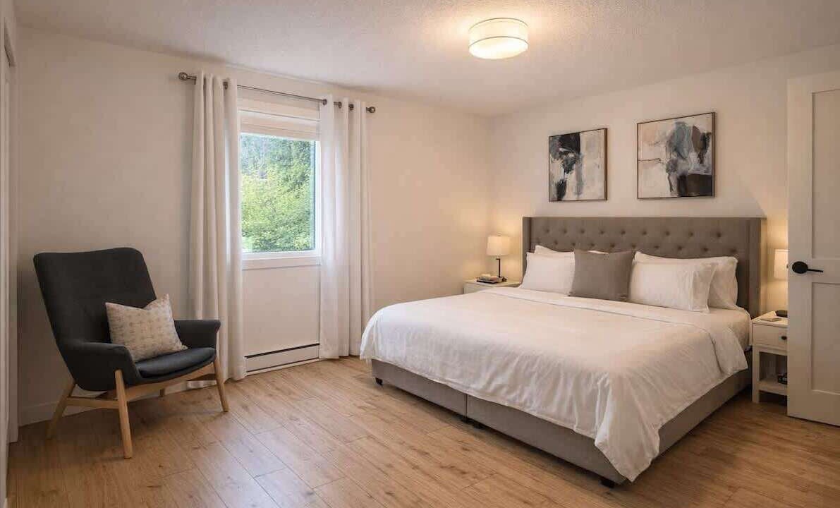 Photo of Bedroom in Halfmoon Bay