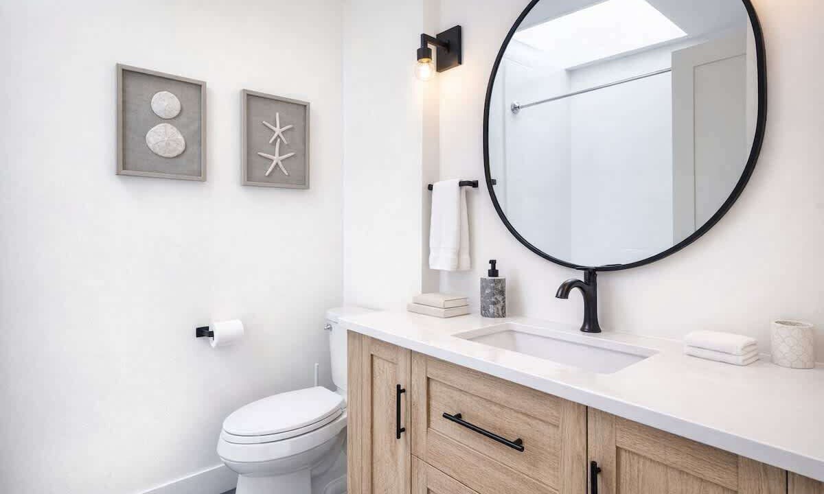 Photo of Bathroom in Halfmoon Bay