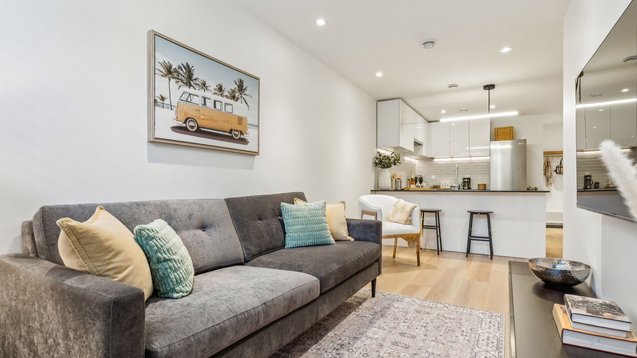 Photo of Livingroom in Mount Pleasant
