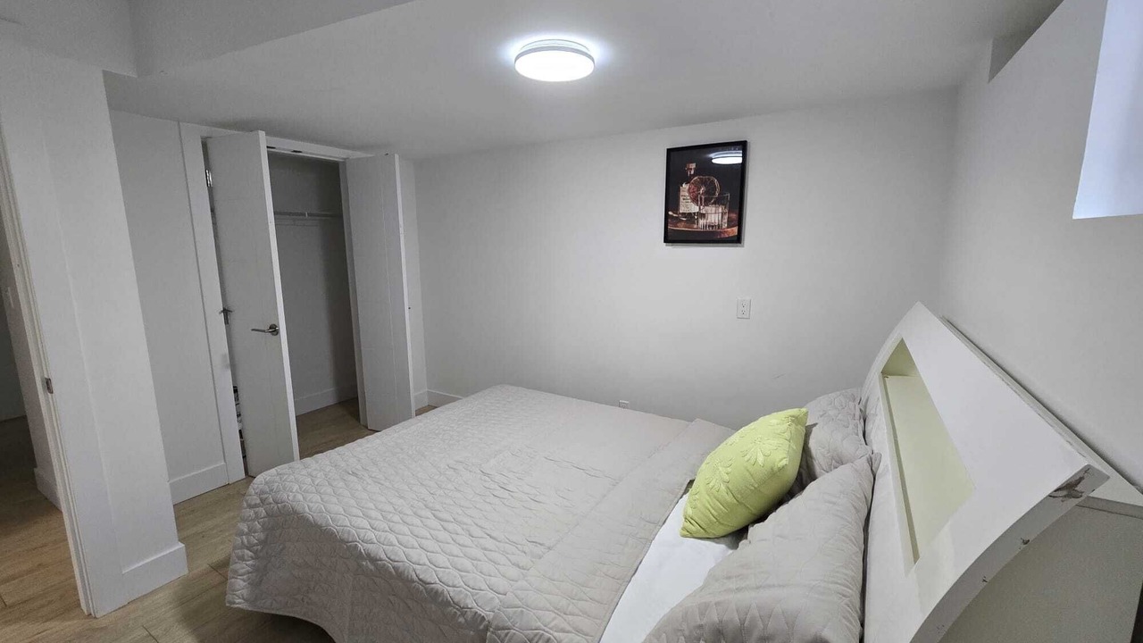 Photo of Bedroom in Townline Hill