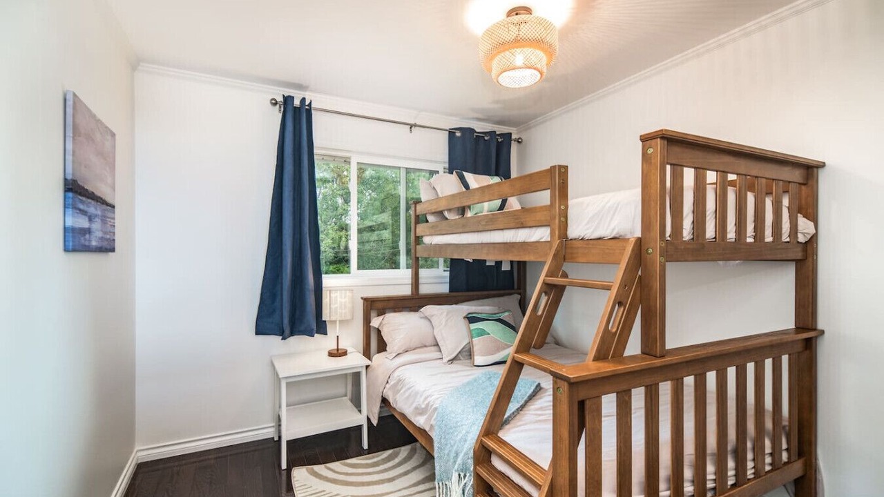 Photo of Bedroom in Campbell River