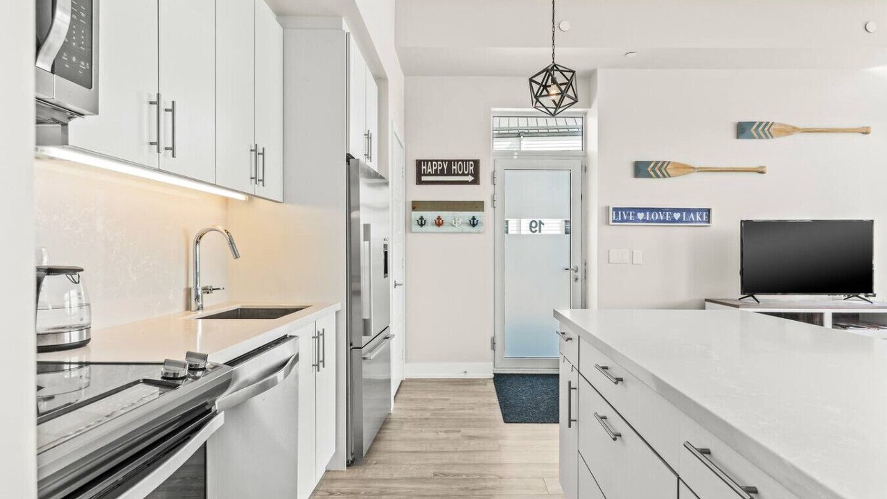 Photo of Kitchen in Big Bay Point