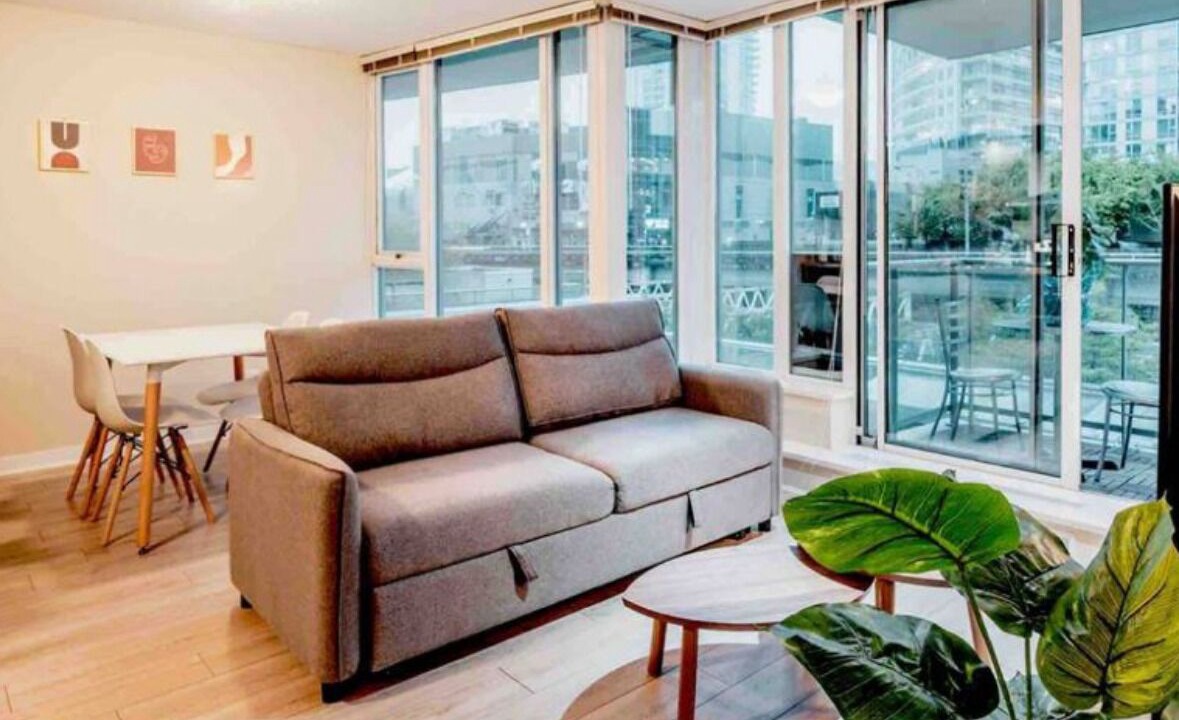 Photo of Livingroom in Gastown