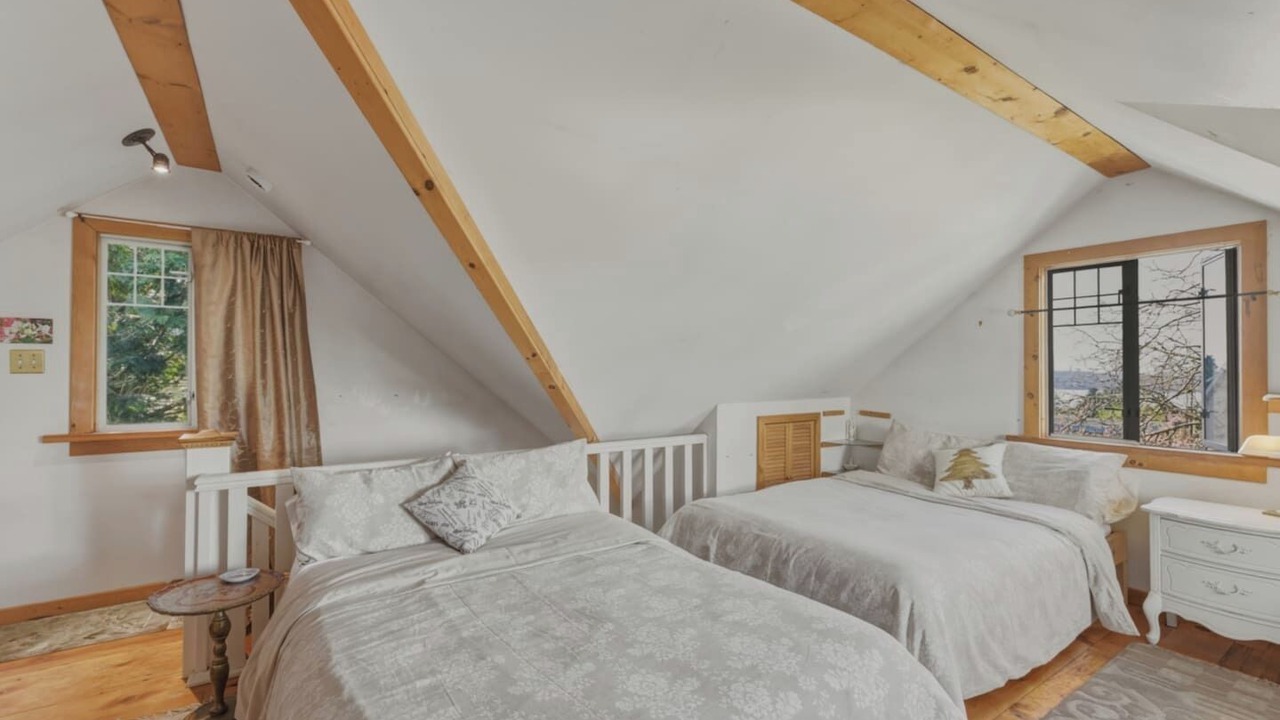 Photo of Bedroom in Lower Lonsdale